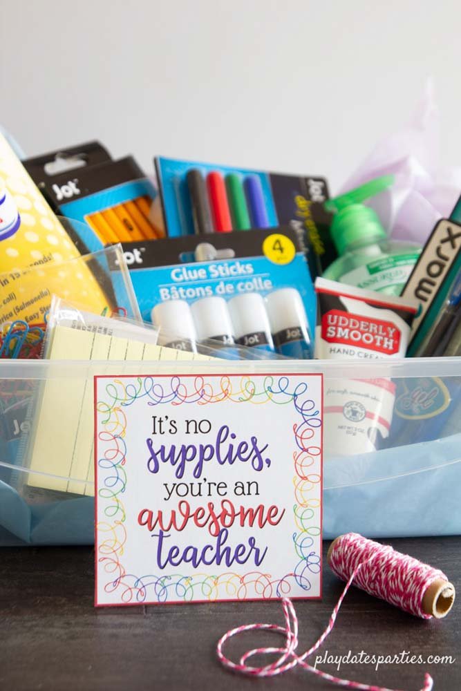 Stationary gift hamper idea for teacher